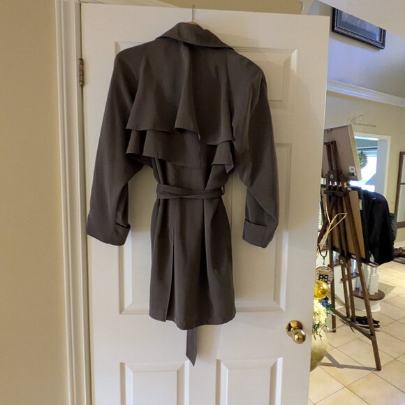 Women's Double Breasted Belted Trench Coat - Picture 7 of 8